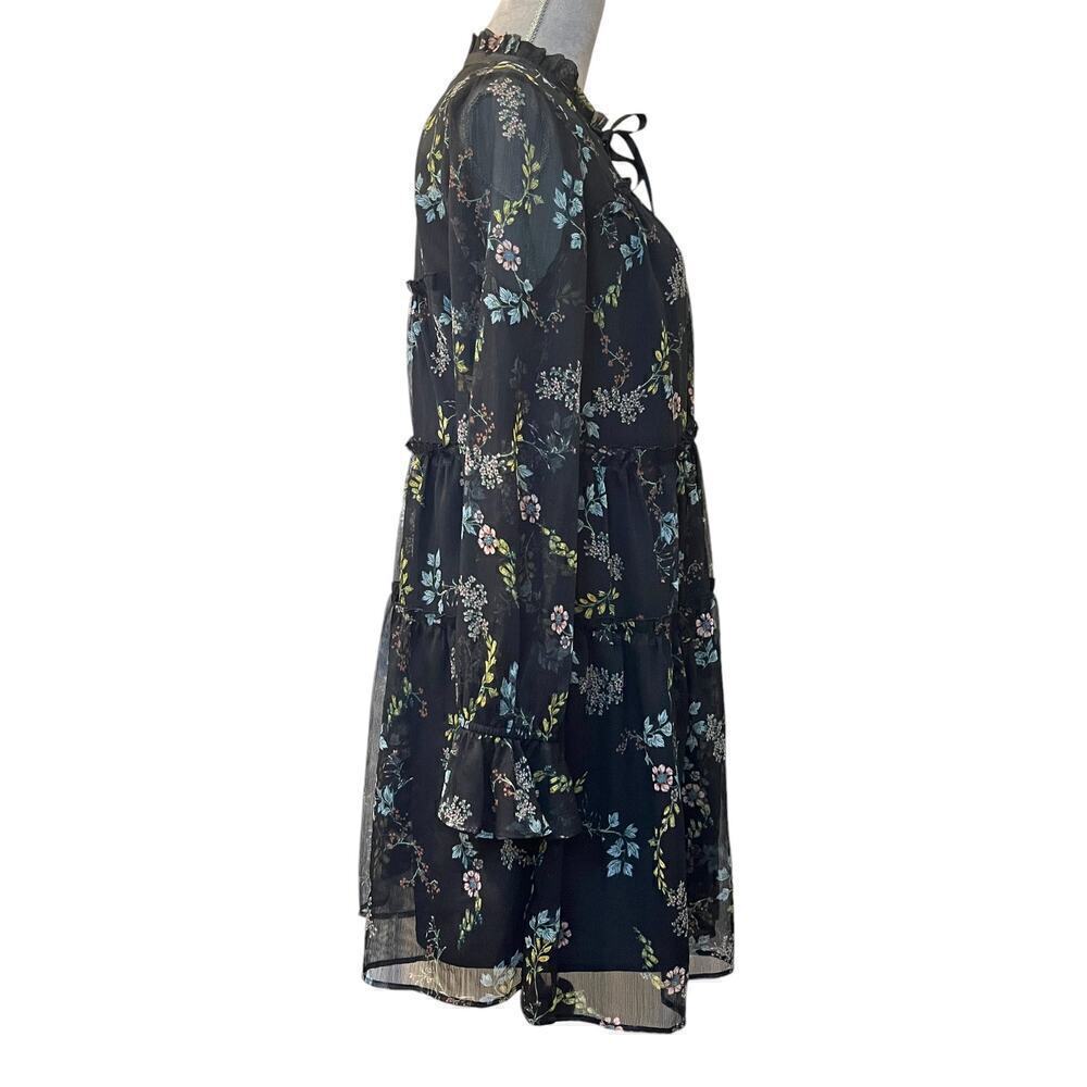 Who What Wear Tiered Dress Womens Small Black Floral Chiffon Above Knee Tie Neck - Picture 3 of 9
